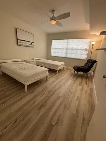 555 Oaks Lane Pompano Beach FL 33069