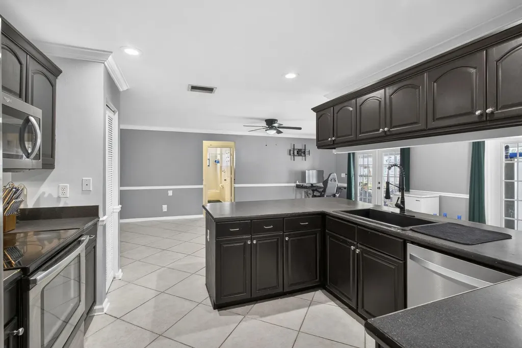 106 Segovia Court Royal Palm Beach FL 33411