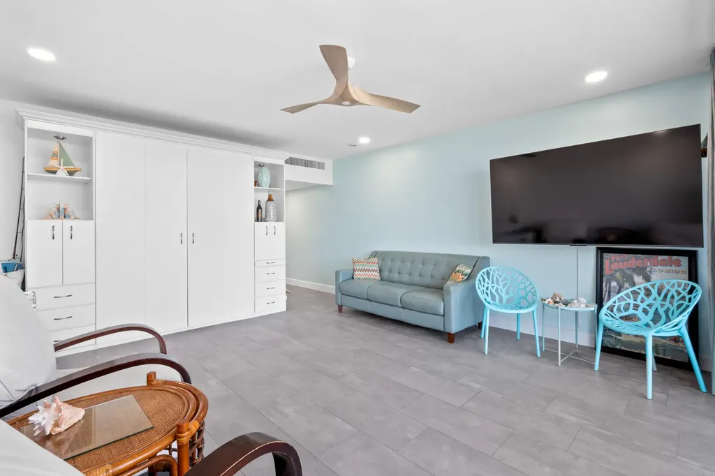 2508 Bay Drive Pompano Beach FL 33062