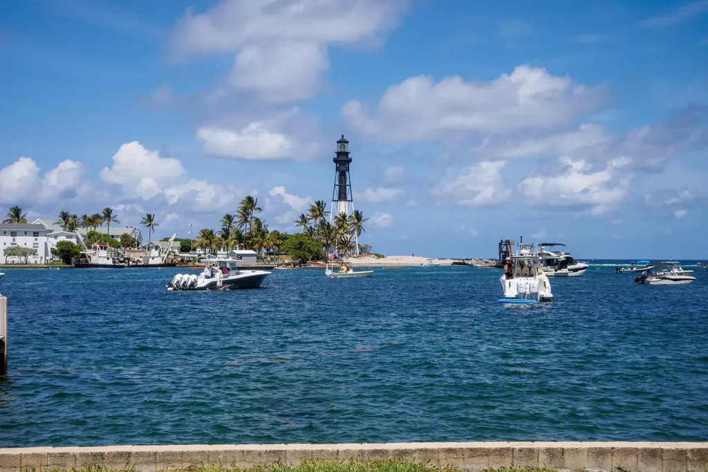 2508 Bay Drive Pompano Beach FL 33062