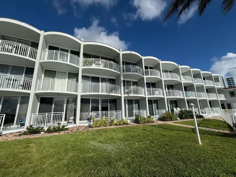 2508 Bay Drive Pompano Beach FL 33062