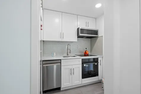 2508 Bay Drive Pompano Beach FL 33062