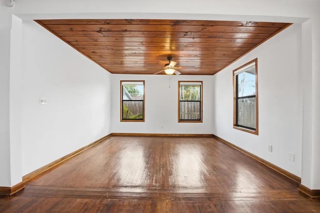 1021 S N Street Lake Worth Beach FL 33460