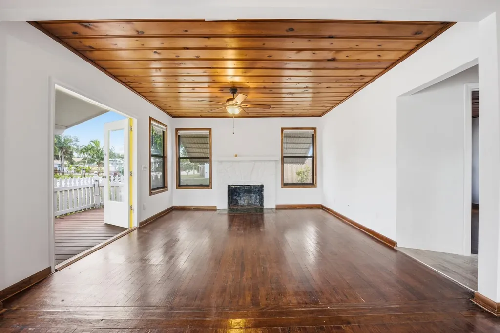 1021 S N Street Lake Worth Beach FL 33460
