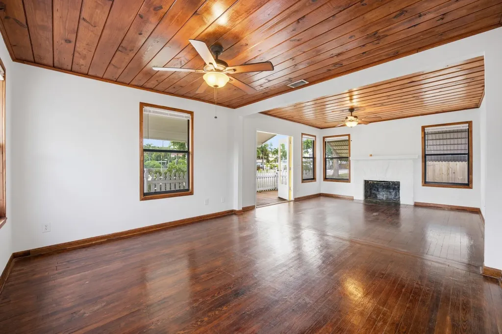 1021 S N Street Lake Worth Beach FL 33460