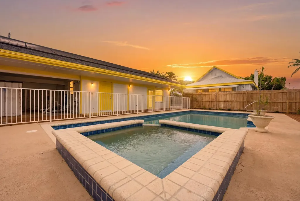 1021 S N Street Lake Worth Beach FL 33460