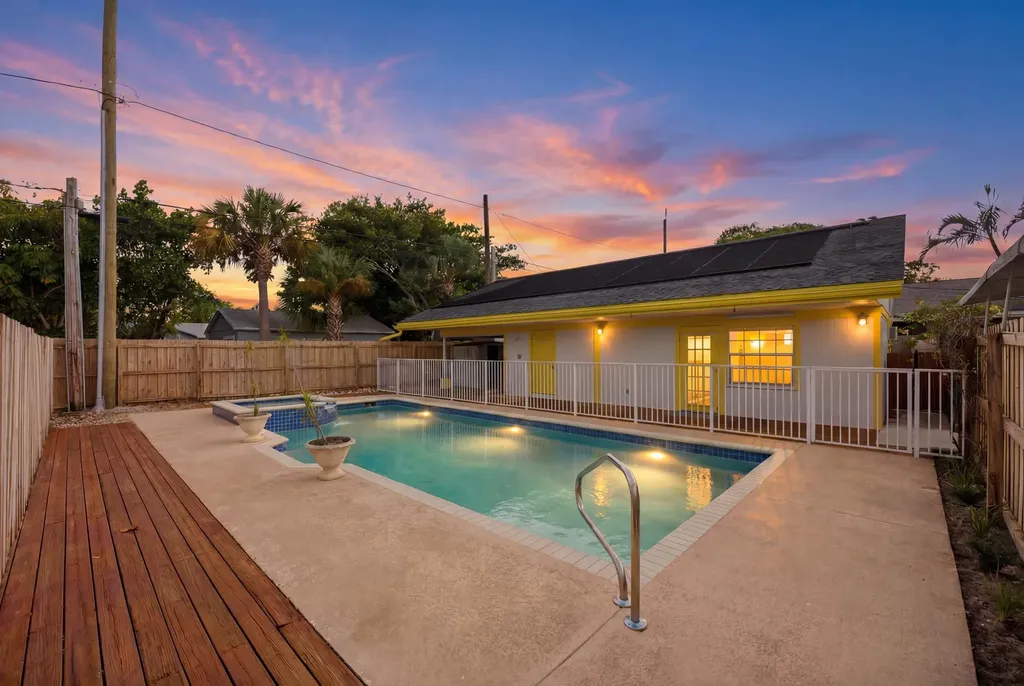 1021 S N Street Lake Worth Beach FL 33460