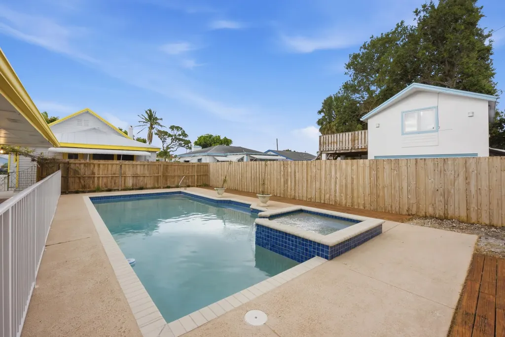 1021 S N Street Lake Worth Beach FL 33460