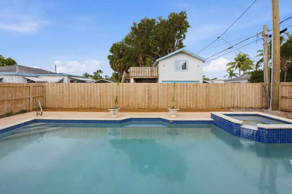 1021 S N Street Lake Worth Beach FL 33460