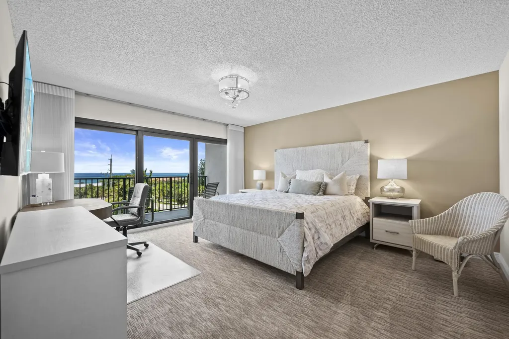 1045 Ocean Drive Juno Beach FL 33408