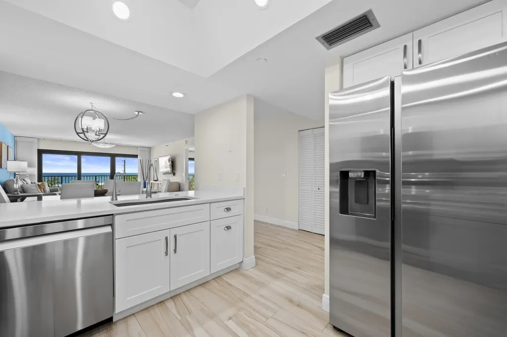 1045 Ocean Drive Juno Beach FL 33408