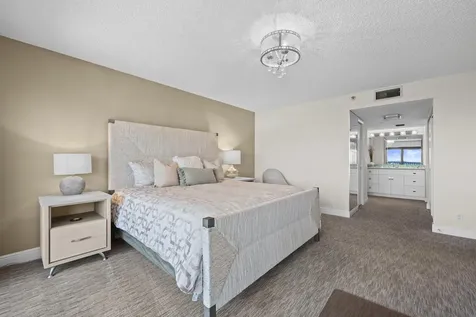 1045 Ocean Drive Juno Beach FL 33408