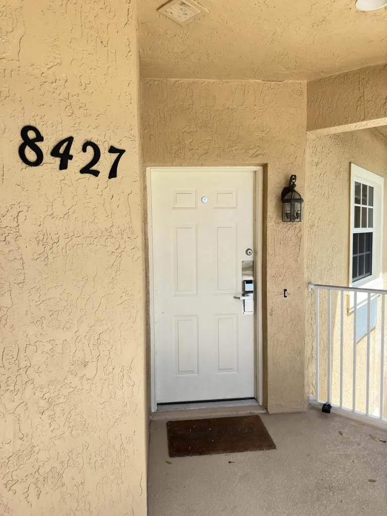 8427 Mulligan Circle Port St Lucie FL 34986