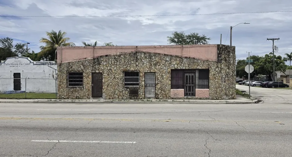 4201 NW 17th Avenue Miami FL 33142