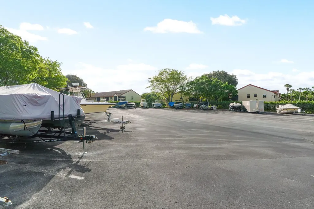 305 Congressional Way Deerfield Beach FL 33442