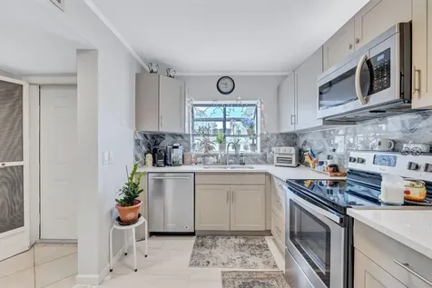 305 Congressional Way Deerfield Beach FL 33442