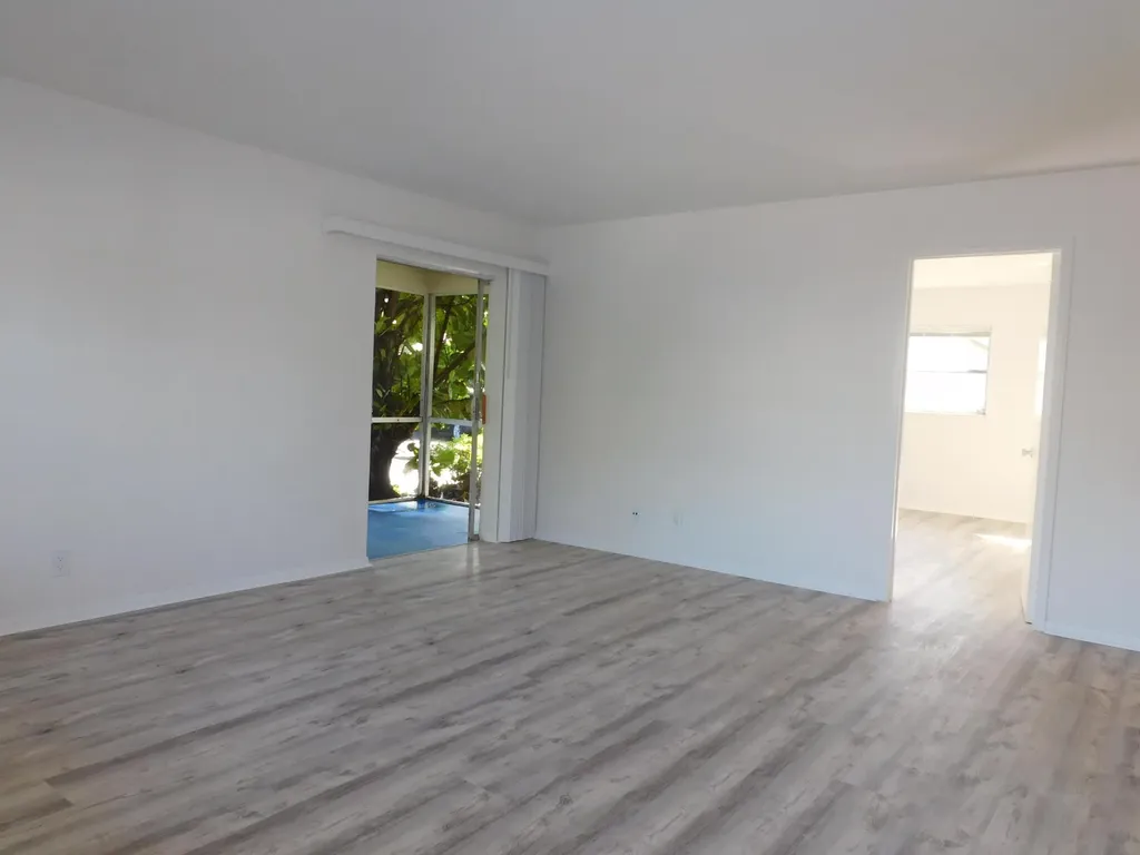 640 SE 2nd Avenue Boynton Beach FL 33435