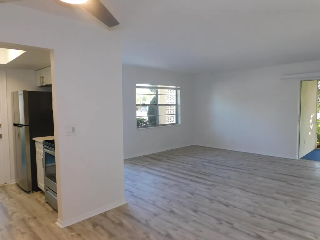 640 SE 2nd Avenue Boynton Beach FL 33435