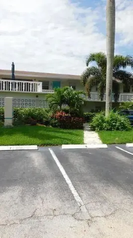 640 SE 2nd Avenue Boynton Beach FL 33435