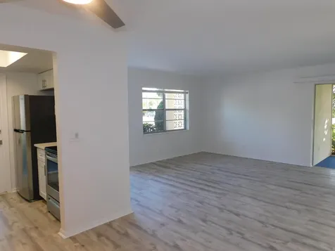 640 SE 2nd Avenue Boynton Beach FL 33435