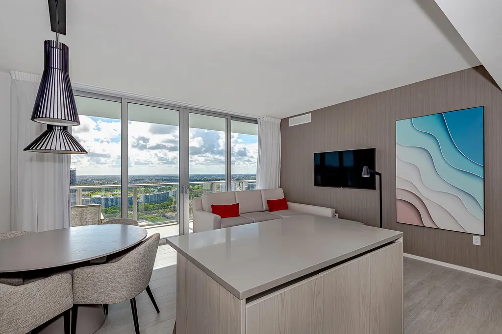 4010 S Ocean Drive Hollywood FL 33019