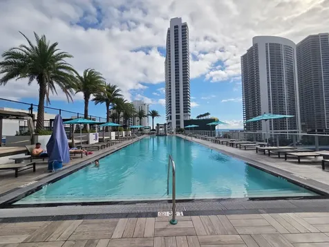 4010 S Ocean Drive Hollywood FL 33019