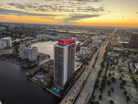 4010 S Ocean Drive Hollywood FL 33019