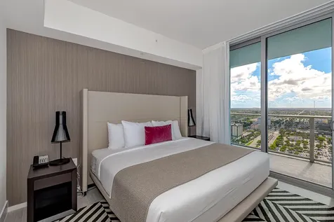 4010 S Ocean Drive Hollywood FL 33019