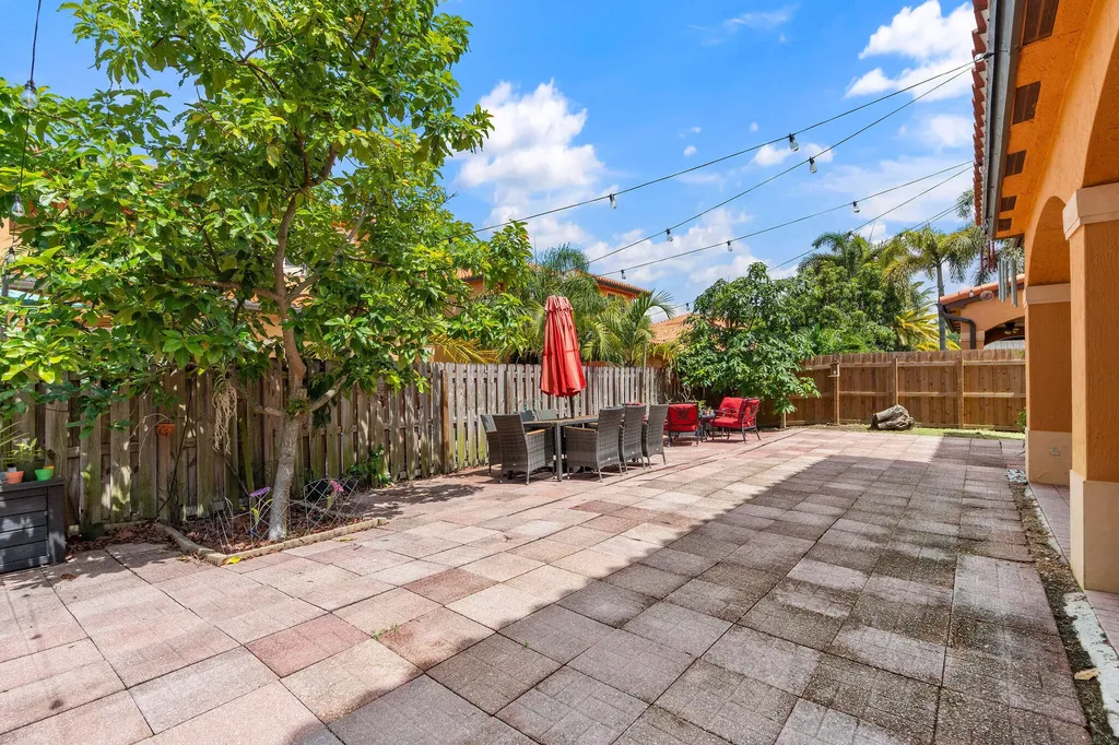 3144 SW 154th Place Miami FL 33185