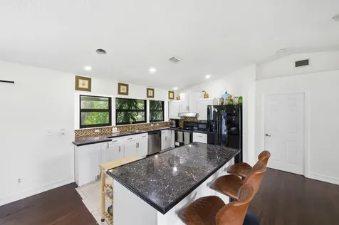11823 N 67th Place Place N The Acreage FL 33412