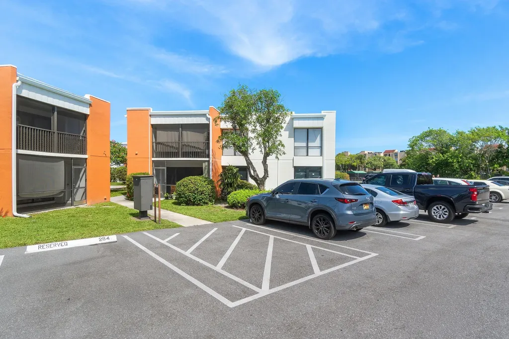 516 Osprey Drive Delray Beach FL 33444