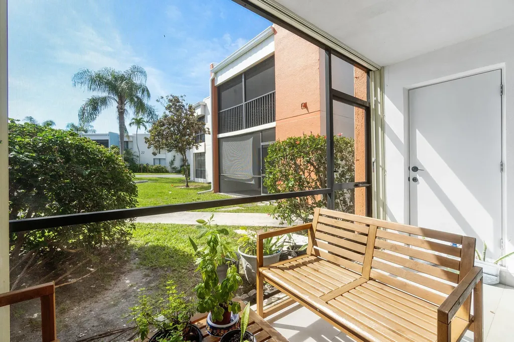 516 Osprey Drive Delray Beach FL 33444