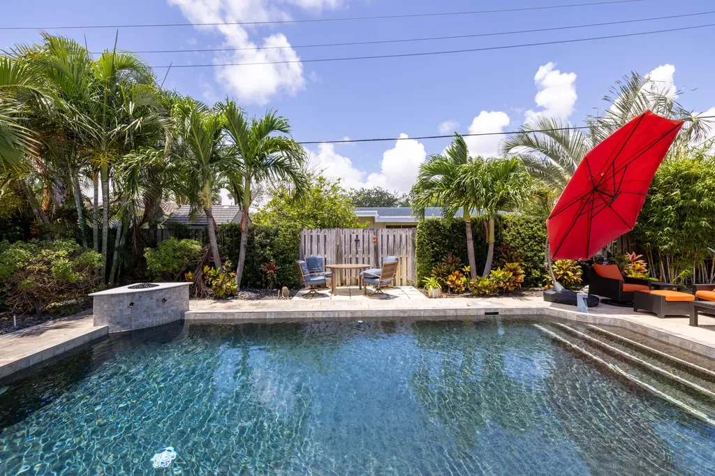 5041 NE 24th Avenue Lighthouse Point FL 33064
