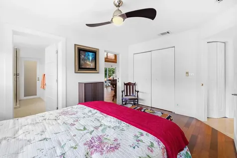 5041 NE 24th Avenue Lighthouse Point FL 33064