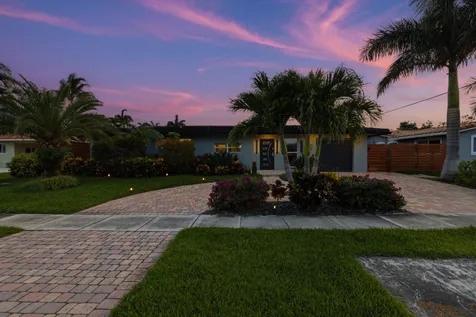 5041 NE 24th Avenue Lighthouse Point FL 33064
