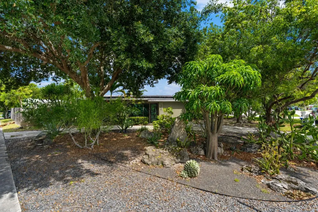 2417 NE 13th Terrace Pompano Beach FL 33064