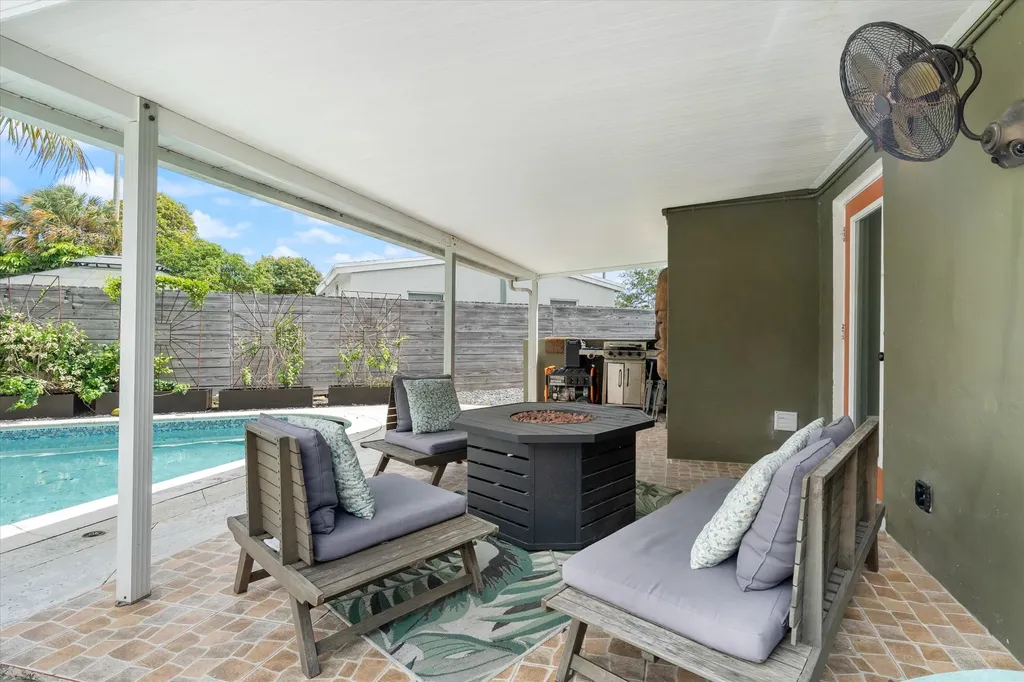 2417 NE 13th Terrace Pompano Beach FL 33064