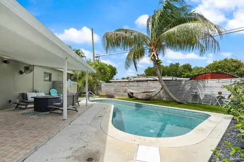 2417 NE 13th Terrace Pompano Beach FL 33064
