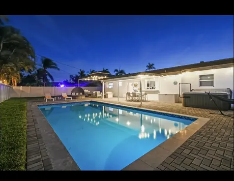 5040 NE 22nd Avenue Lighthouse Point FL 33064