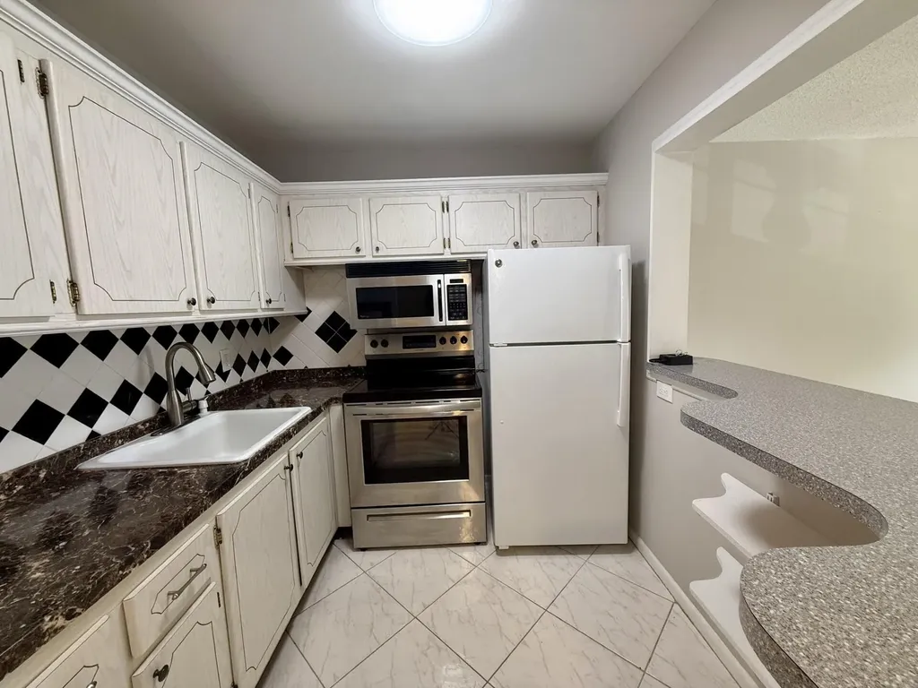 134 Sussex G West Palm Beach FL 33417