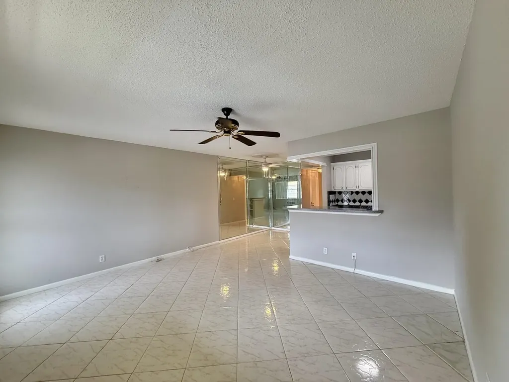 134 Sussex G West Palm Beach FL 33417