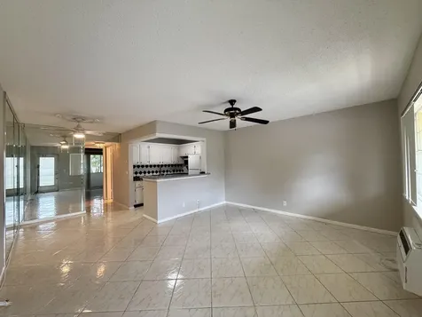 134 Sussex G West Palm Beach FL 33417