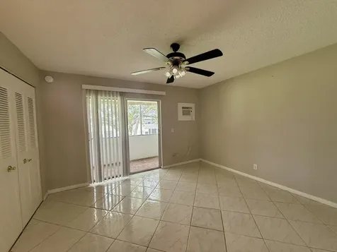 134 Sussex G West Palm Beach FL 33417