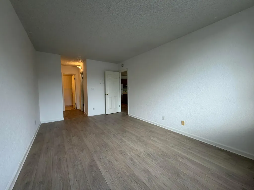 2401 Riverside Drive Coral Springs FL 33065