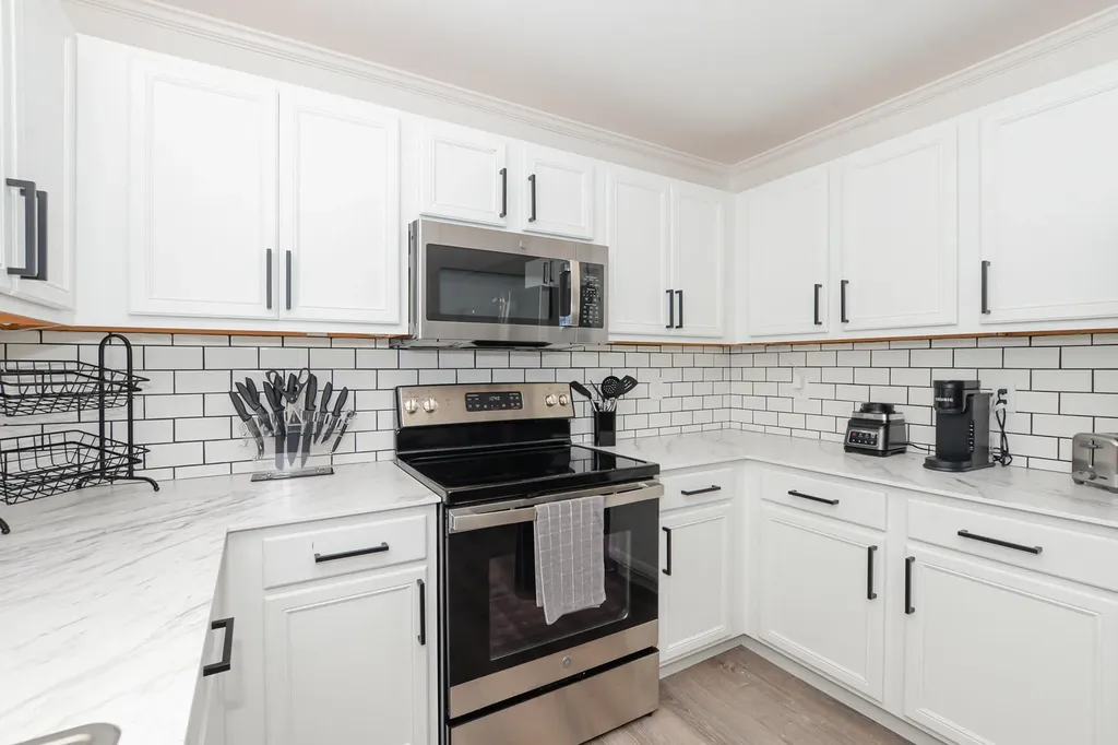 1225 SW Hunnicut Avenue Port St Lucie FL 34953