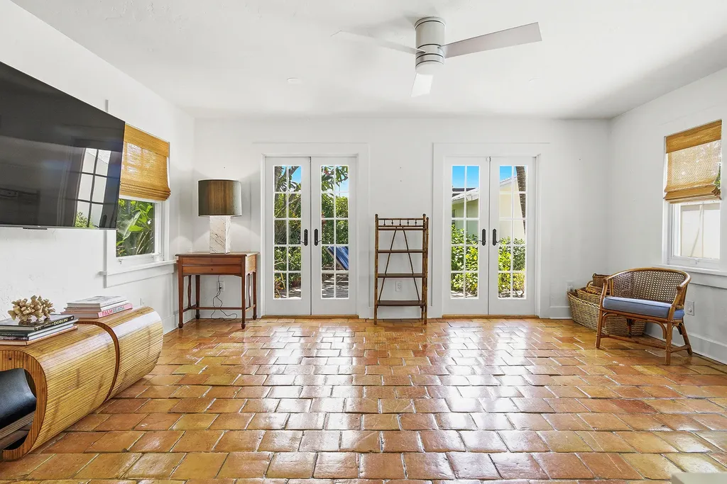 810 Avon Road West Palm Beach FL 33401