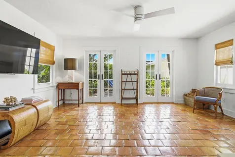 810 Avon Road West Palm Beach FL 33401