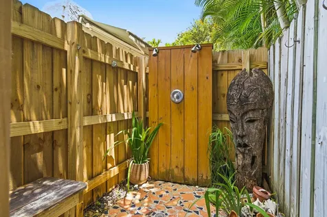 810 Avon Road West Palm Beach FL 33401