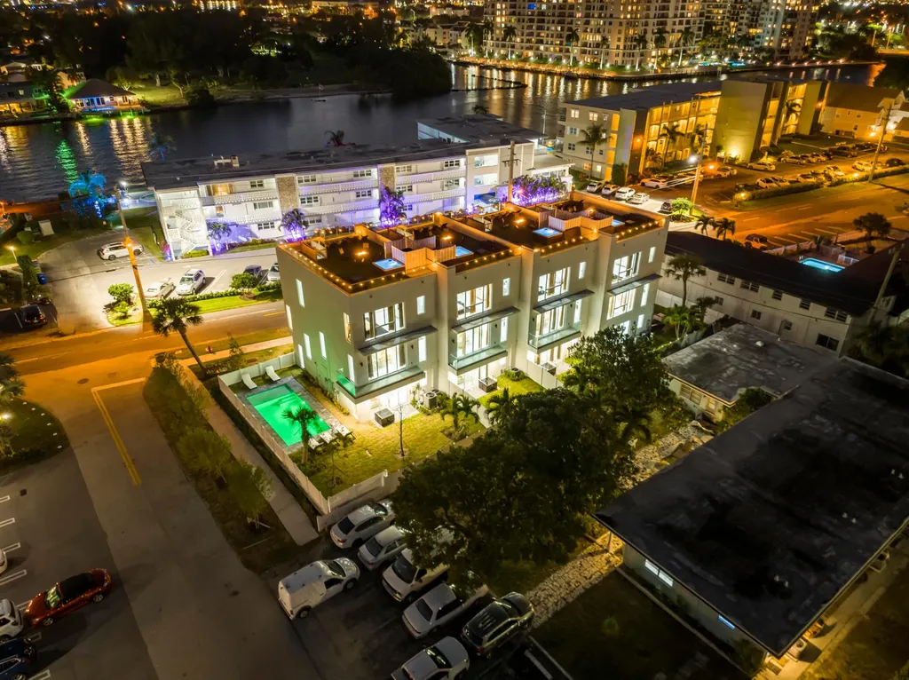 1006 N Riverside Drive Pompano Beach FL 33062