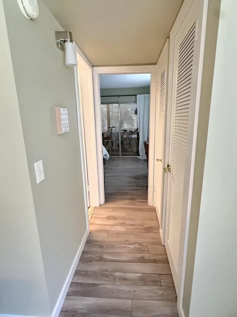 199 Burgundy E Delray Beach FL 33484
